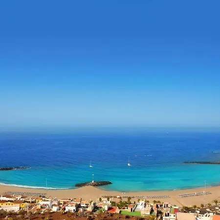 Διαμέρισμα Central Close To Iglesia, Only 280 Meters To The Las Vistas Beach, Balcony, Wifi