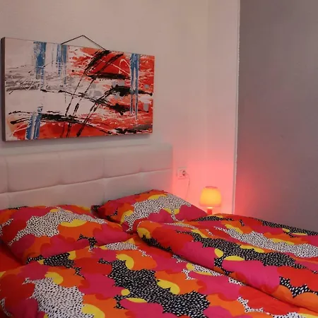 Central Close To Iglesia, Only 280 Meters To The Las Vistas Beach, Balcony, Wifi