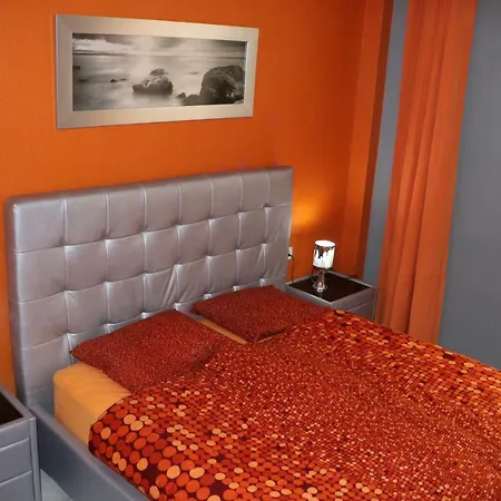 Central Close To Iglesia, Only 280 Meters To The Las Vistas Beach, Balcony, Wifi